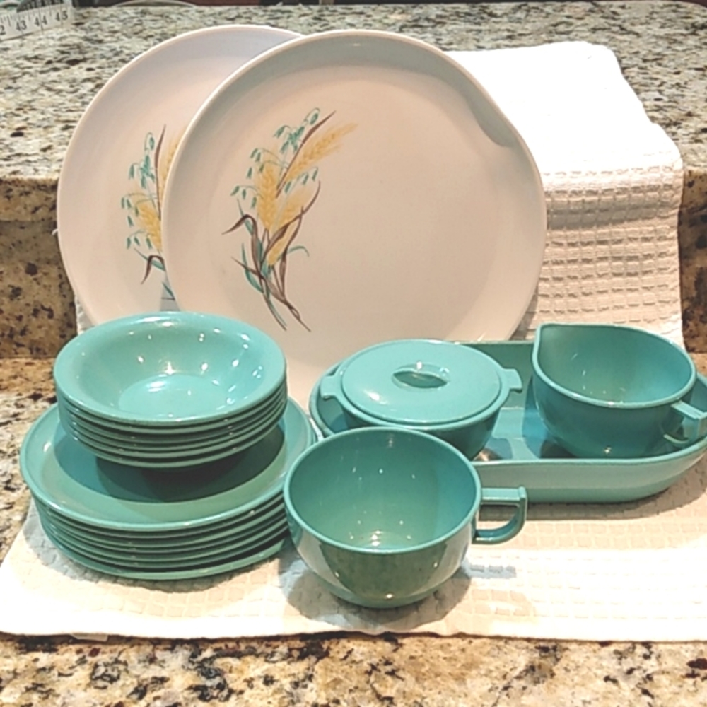 Trumpet Ware white and turquoise